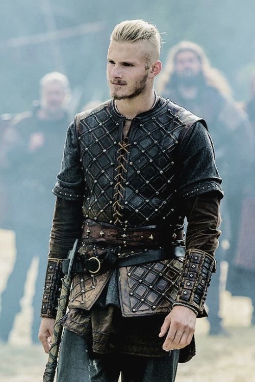 Alexander Ludwig – Bjorn Lothbrok | 