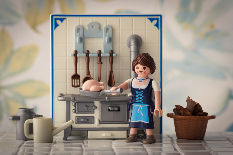 Marvel At This Beautiful Dollhouse Food | Shutterstock