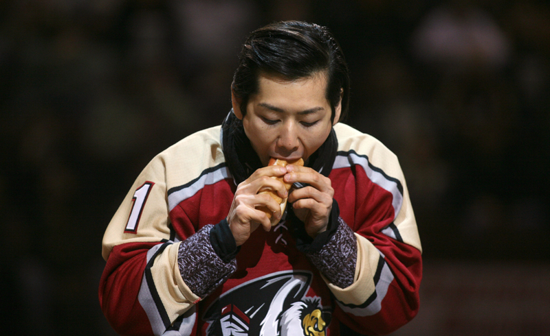 How Kobayashi Trains for His Competitive Eating Challenges | Alamy Stock Photo