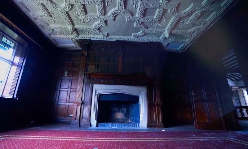 A Look Inside Liza Minnelli’s Abandoned Childhood Mansion | 