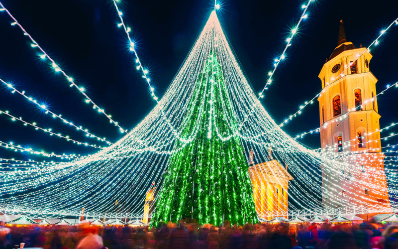 Travel Europe Through These Enchanting Christmas Markets | Getty Images / RomanBabkin