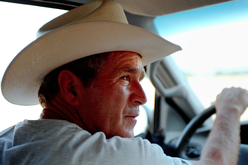 Driving in Public | Alamy Stock Photo by White House Photo