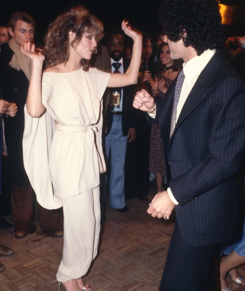 Farah Fawcett Dances at Her Shampoo Party | Getty Images Photo by Allan Tannenbaum