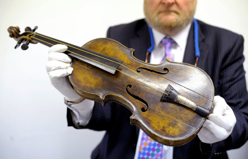 Titanic Treasures | Alamy Stock Photo