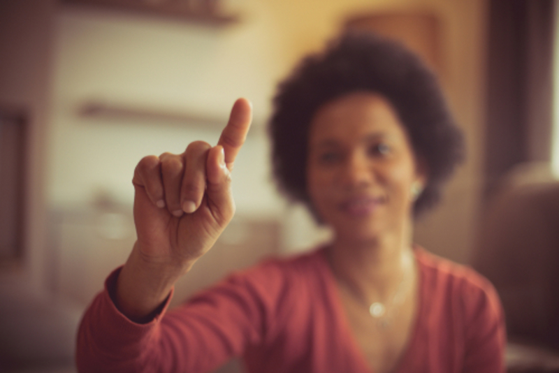 Hand Through Glass Trick | Liderina/Shutterstock