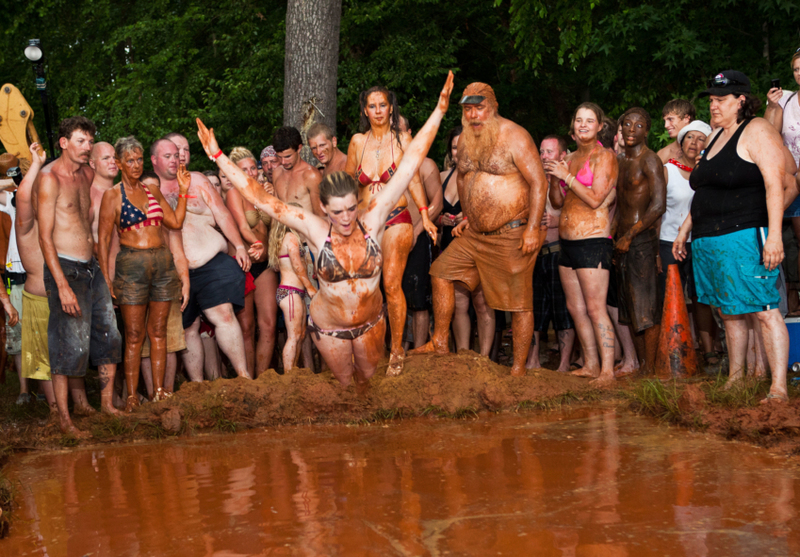 Belly Flop | Alamy Stock Photo by Planetpix 