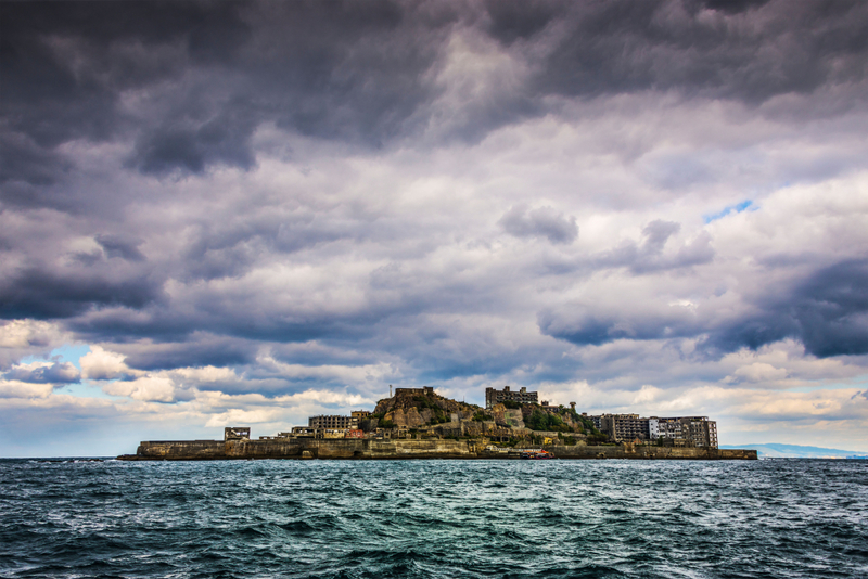 Hashima Island (Gunkanjima) | Alamy Stock Photo by Sean Pavone 