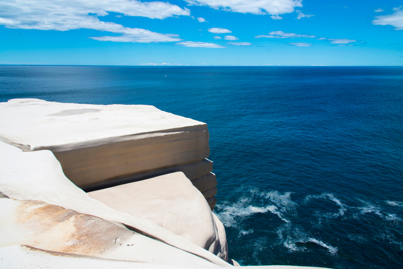 Wedding Cake Rock | Taki O/Shutterstock