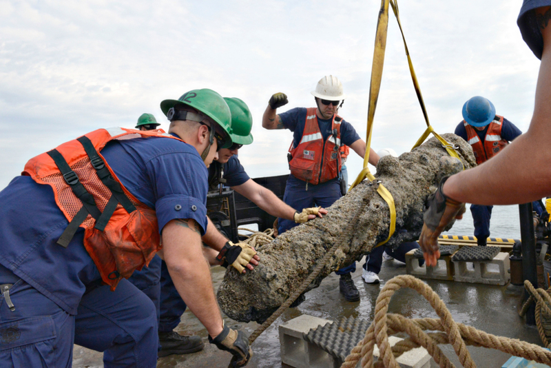 Blackbeard's Cannons | Alamy Stock Photo by US Coast Guard Photo