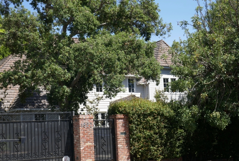 The House Was Renovated and Sold in 2013 | Alamy Stock Photo by Barry King