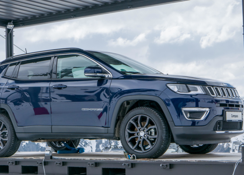 Jeep Compass | Alamy Stock Photo