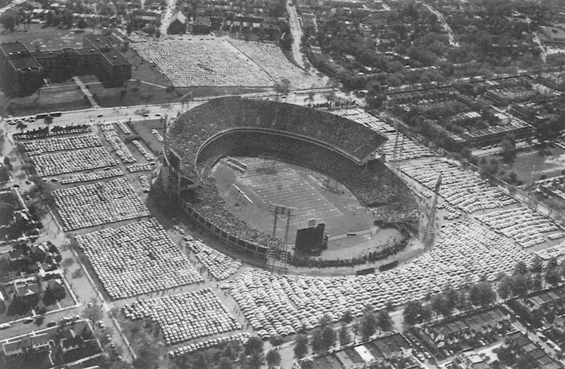 Baltimore Memorial Stadium | Alamy Stock Photo by Pictures Now