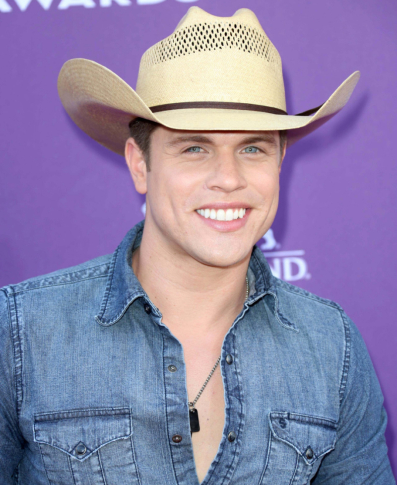 Dustin Lynch | Shutterstock