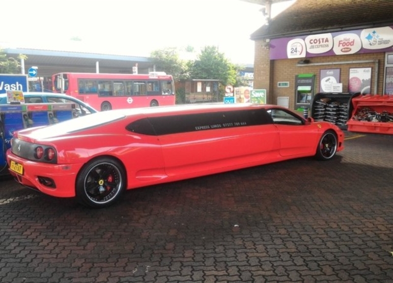 Ferrari Limo | Reddit.com/andrebravado