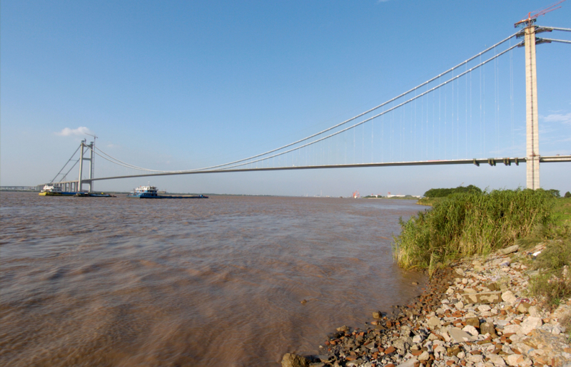 Runyang Yangtze River Bridge | Alamy Stock Photo by Iain Masterton