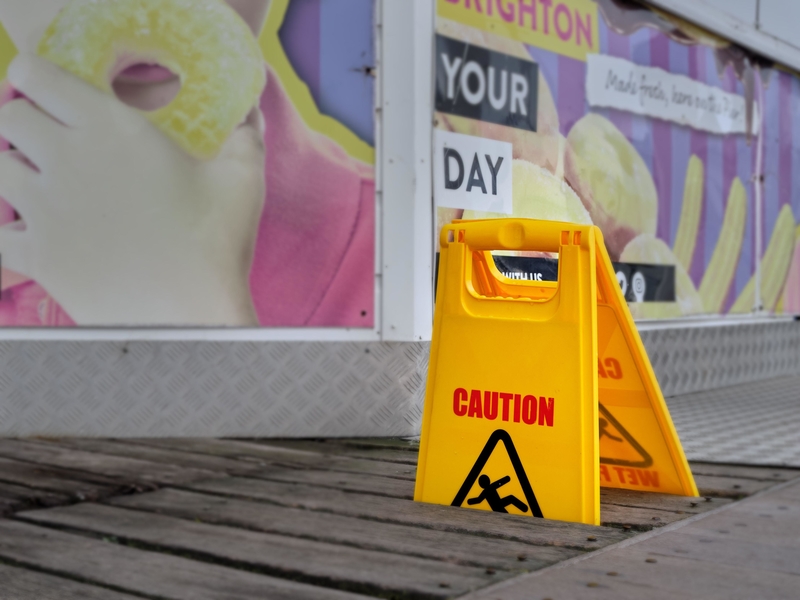 Fallen Sign | Alamy Stock Photo by Chris M