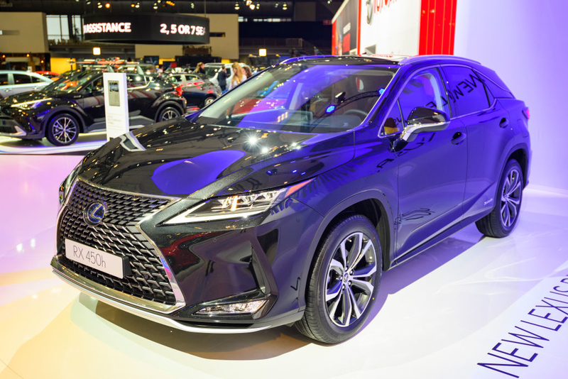 Lexus RX 450h Hybrid | Getty Images Photo by Sjoerd van der Wal