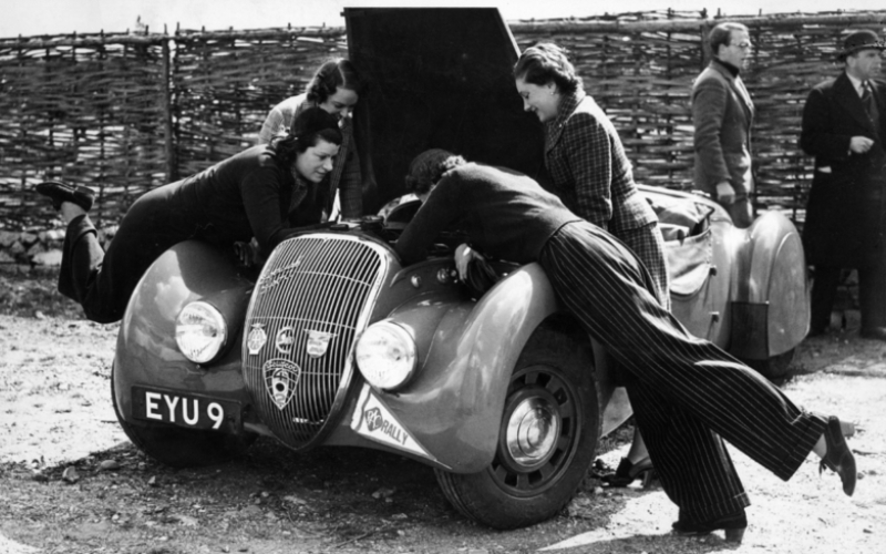 1938 Peugeot 402 Pourtout Darl'Mat Roadster | Getty Images Photo by National Motor Museum/Heritage Images