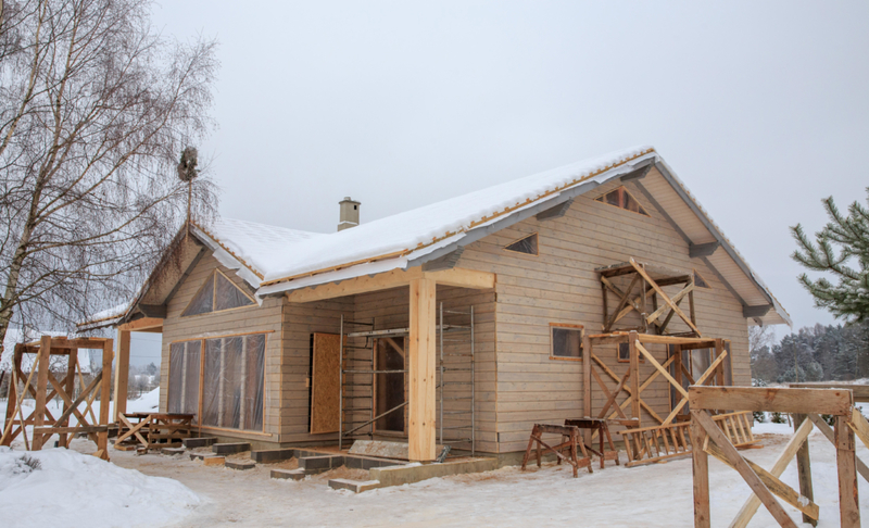 The Pallet Home | Alamy Stock Photo by Olga Ionina