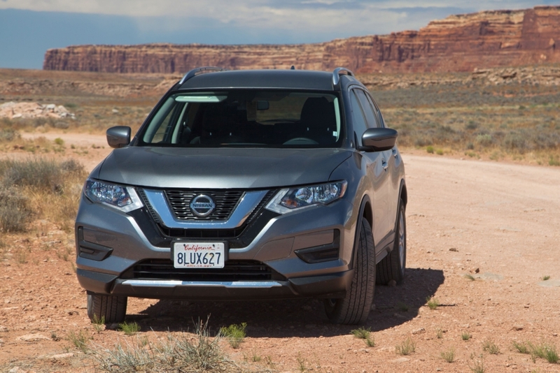 Nissan Rogue SV | Alamy Stock Photo