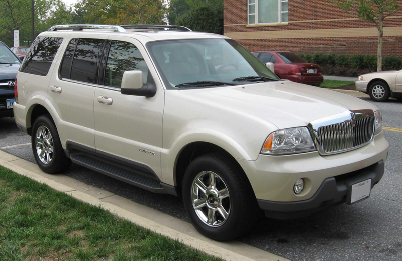 Lincoln Aviator | Alamy Stock Photo