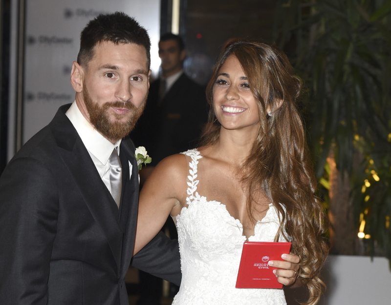 Lionel Messi and Antonella Roccuzzo (Dietician and Model) | Getty Images Photo by Fotonoticias MDB/WireImage