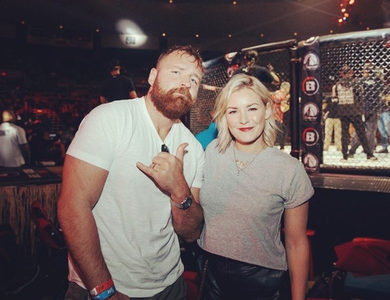 Dean Ambrose & Renee Young | Instagram/@reneepaquette