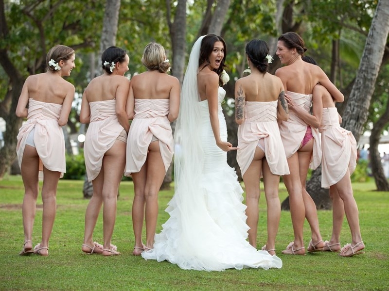 Classy Bridesmaids | Imgur.com/VonSchrimpelshafen