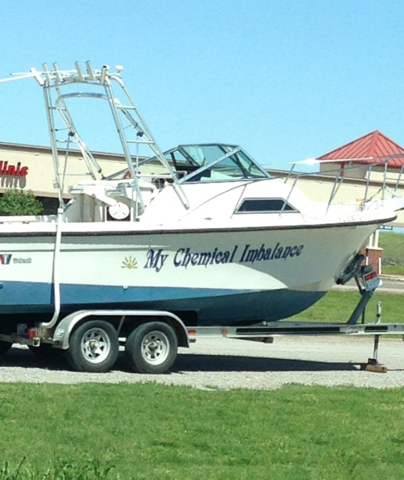 The “Black Parade” Writer Gets a Boat | Imgur.com/tmK4zBw