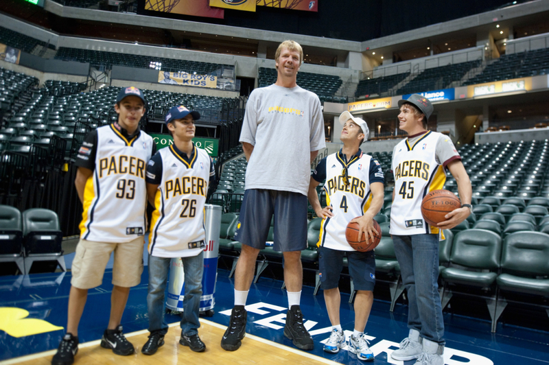 Rik Smits – 7’4″ | Getty Images Photo by Mirco Lazzari gp