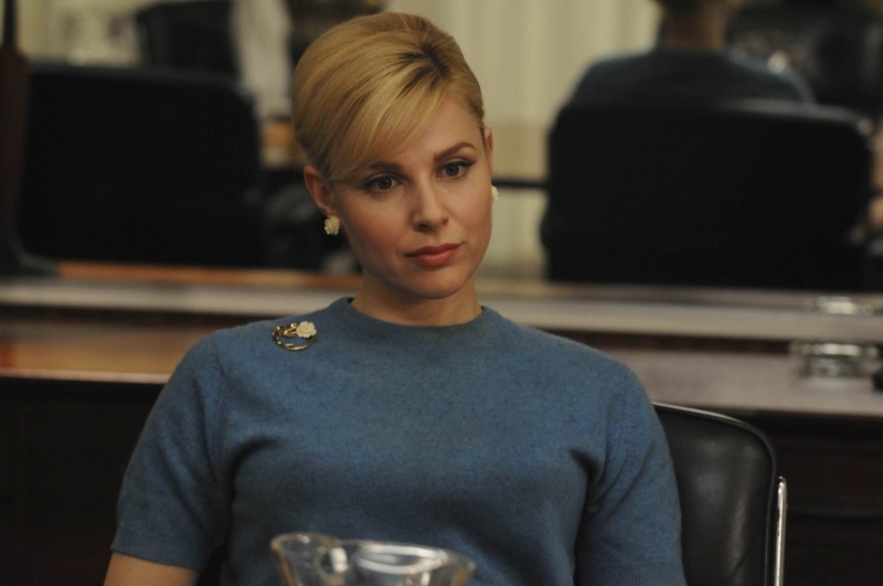 Cara Buono as Faye Miller | MovieStillsDB