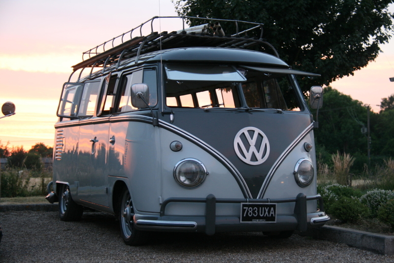 1962 Volkswagen Bus | Alamy Stock Photo