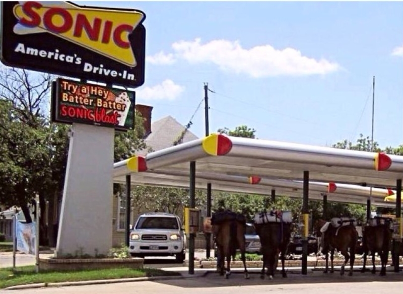 The Texas Ride Through | Facebook/@sonicdrivein