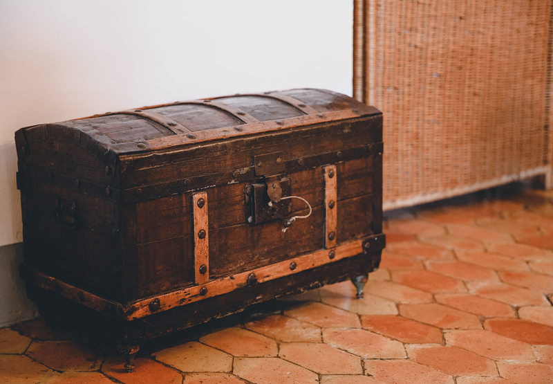 Antique Chest | Kristi87/Shutterstock