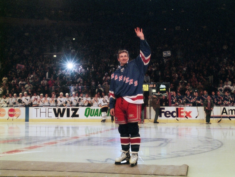 WAYNE GRETZKY | Getty Images Photo by Ezra Shaw