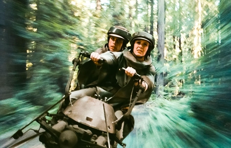 The Speeder Chase Scene in 'Return of the Jedi' | Alamy Stock Photo by Landmark Media