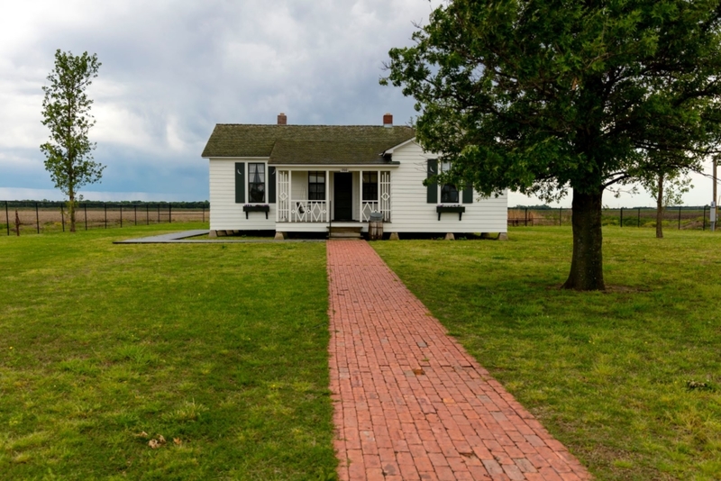 Arkansas - Johnny Cash’s Boyhood Home | Shutterstock