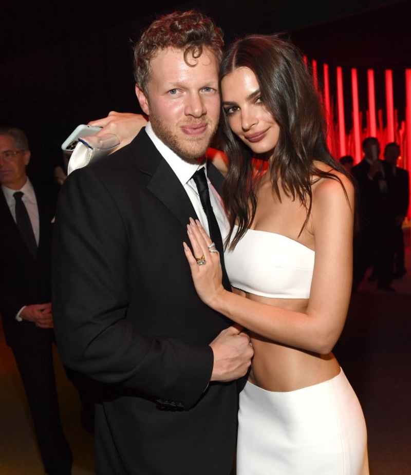 Emily Ratajkowski & Sebastian Bear-McClard | Getty Images Photo by Kevin Mazur/VF20/WireImage