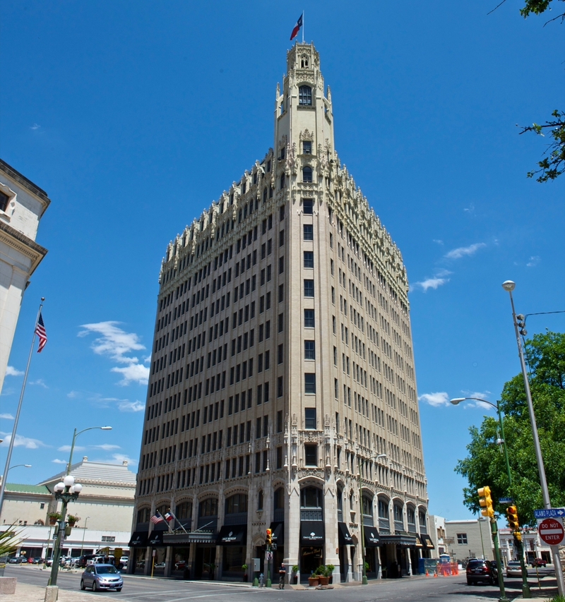 Emily Morgan Hotel in San Antonio, Texas | Alamy Stock Photo by jochem wijnands/Horizons WWP