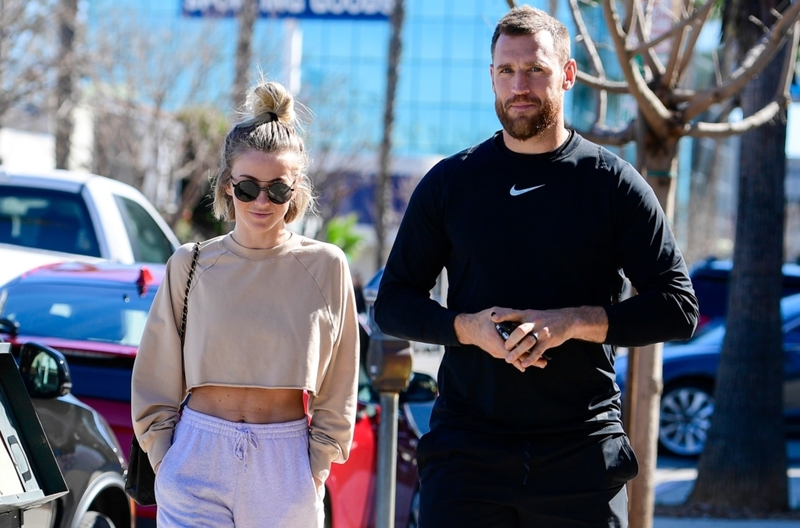 Brooks Laich & Julianne Hough | Getty Images Photo by BG026/Bauer-Griffin/GC Images