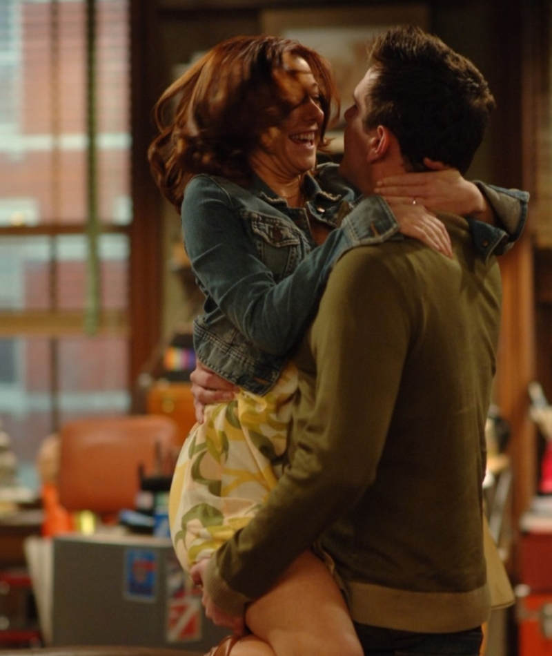 Alyson Hannigan Couldn't Handle Kissing Jason Segel on 