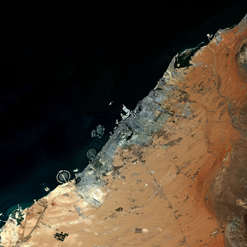 You Can See the Palm Jumeirah From Space | Alamy Stock Photo