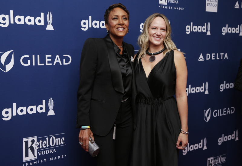 Amber Laign y Robin Roberts | Alamy Stock Photo by John Angelillo/UPI