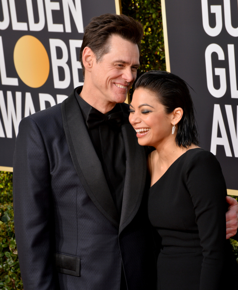 Hookup: Jim Carrey and Ginger Gonzaga | Shutterstock