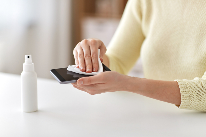 Clean Your Phone With a Dryer Sheet! | Shutterstock