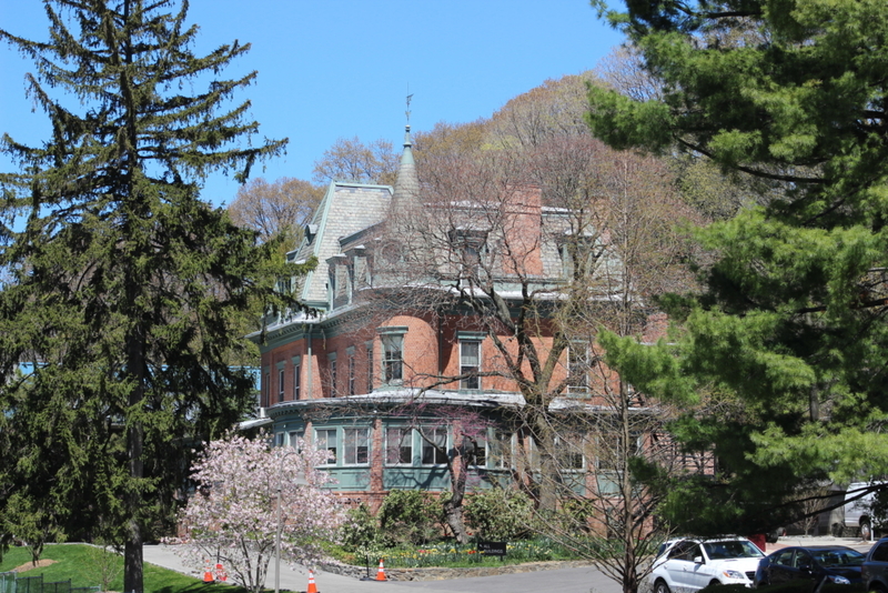 Riverdale Country School - Yearly Tuition: $45,050 | Alamy Stock Photo Photo by Matthew Kiernan