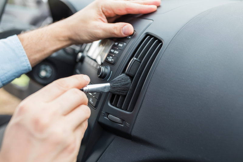 Limpieza de las rejillas de ventilación | Shutterstock