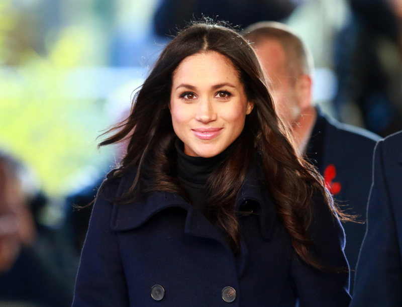 The Duchess of Sussex Helps Ellen | Alamy Stock Photo