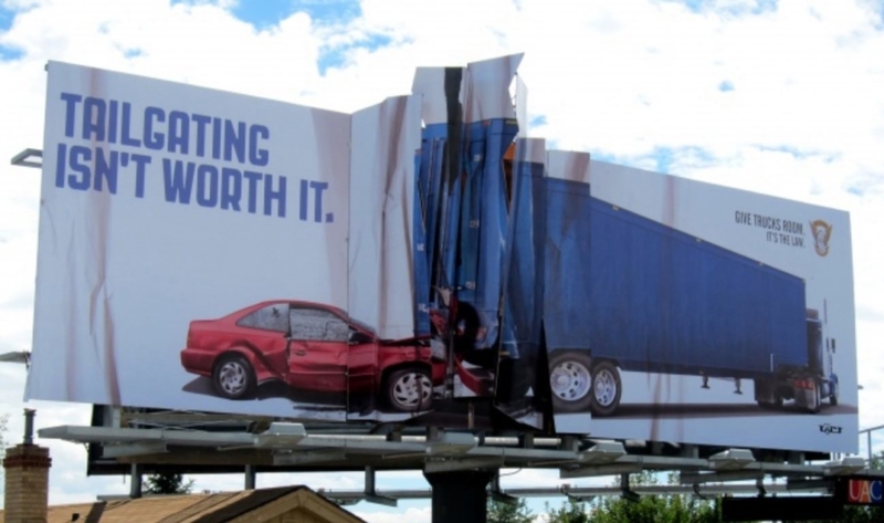 Billboard Bumper Bashing | Imgur.com/9DlZc