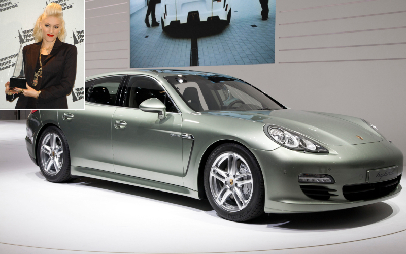 Gwen Stefani - Porsche Panamera $ 200K | Alamy Stock Photo by SBM/PictureLux/The Hollywood Archive & P Cox